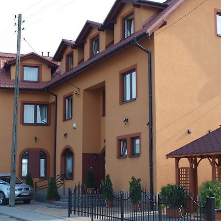 Hotel Zajazd Bachus Dąbrowa Górnicza Exterior foto