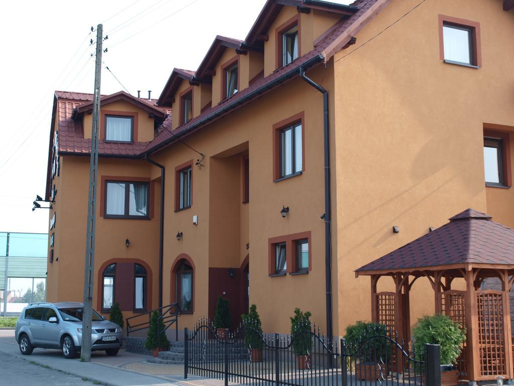 Hotel Zajazd Bachus Dąbrowa Górnicza Exterior foto